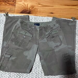 Vintage American Eagle Cargo Camo Pants